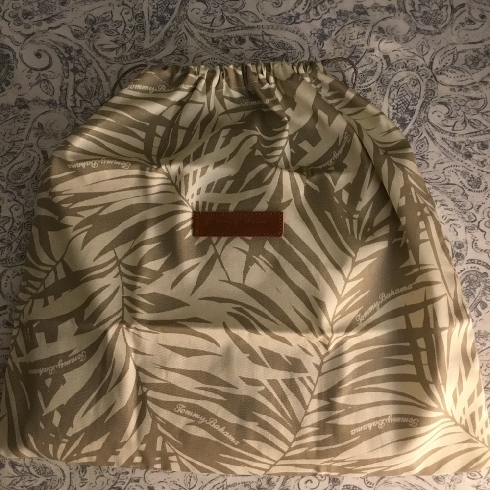 🆕 TOMMY BAHAMA Laser Lace Clutch - Picture 12 of 16